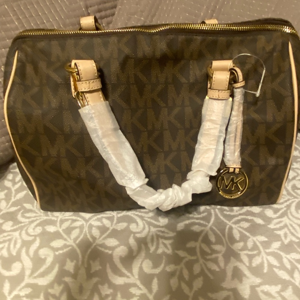 MK purse